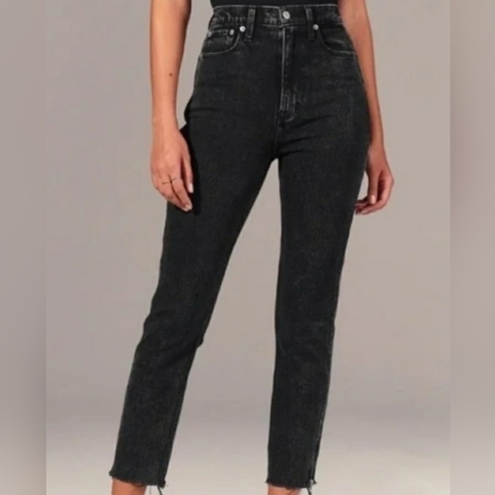 ABERCROMBIE & FITCH THE SKINNY HIGH RISE CURVE LOVE JEANS - 4S / 27S